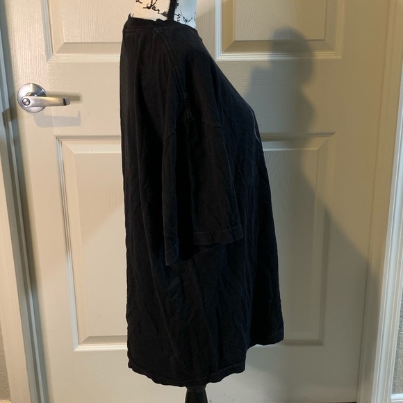 Smoking Lady Shirt - Picture 3 of 4